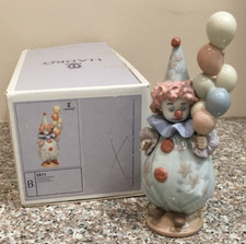 Lladro #5811 "Littlest Clown"