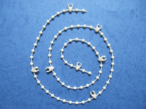 White vertical blind link bead - vertical,