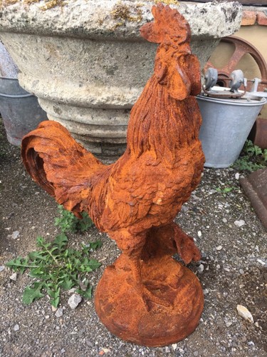 Life size cast iron rusty - size,
