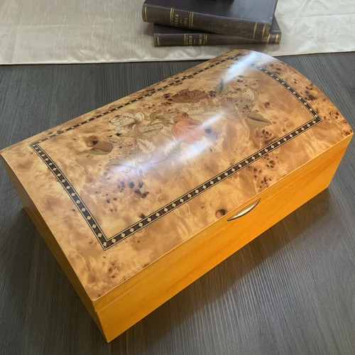 Mele wooden jewellery box - mele,