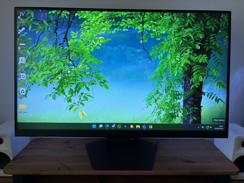 Ultragear gaming - 32",