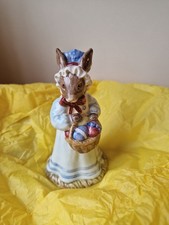 Royal Doulton Bunnykins Figurine - Mrs Bunny At The Easter Parade DB19 (Boxed)