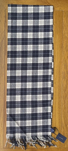 Bnwt gant checked wool scarf - bnwt,