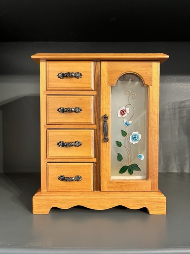 Vintage wooden jewellery box - vintage,