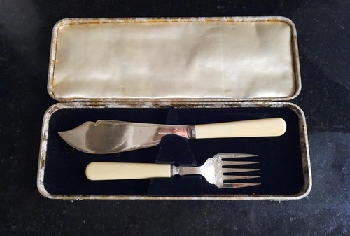 Boxed art deco george - ,