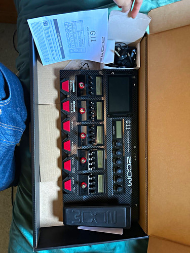 Zoom g11 digital multi effects - zoom, multi-effects