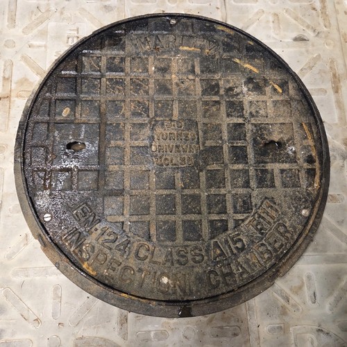Cast iron manhole - iron, cover