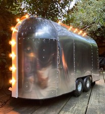Little airstream catering trailer Mobile Bar - Gin - Prosecco - Beer - Ice cream