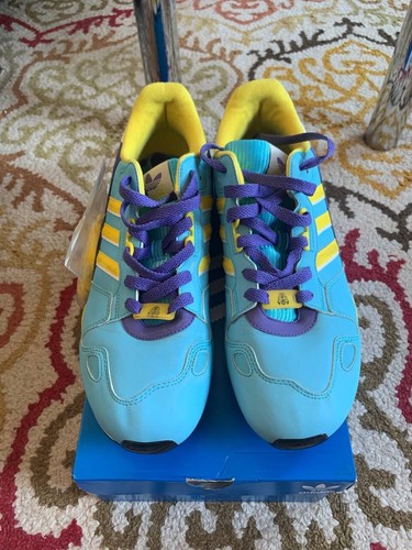 Adidas - -, )