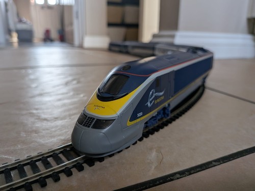 Hornby eurostar gauge - eurostar,