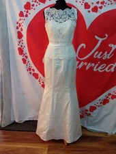 Wedding dress size 12 ivory