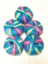 5 balls x 25g Mohair yarn 