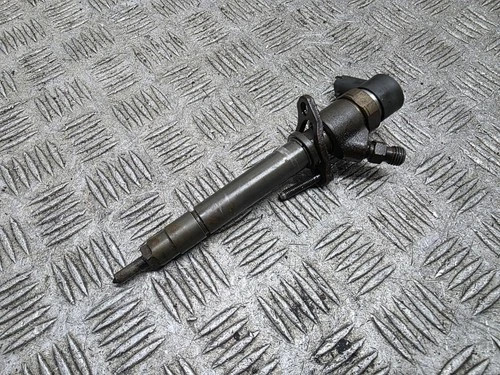 Diesel fuel injector - injector, volvo