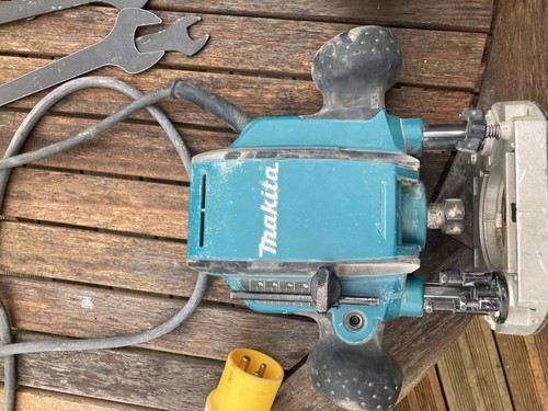 Makita rp0900x plunge router - makita,