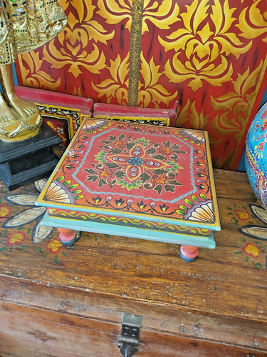 Display hand painted small - display,