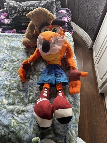 Large crash bandicoot - crash,