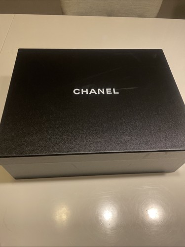 Chanel box dark black - chanel,