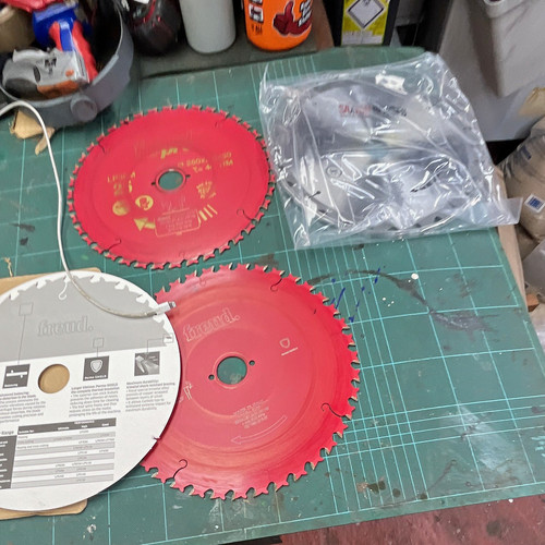 Freud lp30m 250mm carbide - 250mm,
