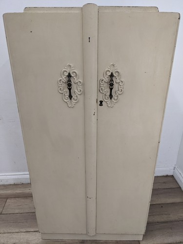 Wardrobe cream painted - wardrobe, art