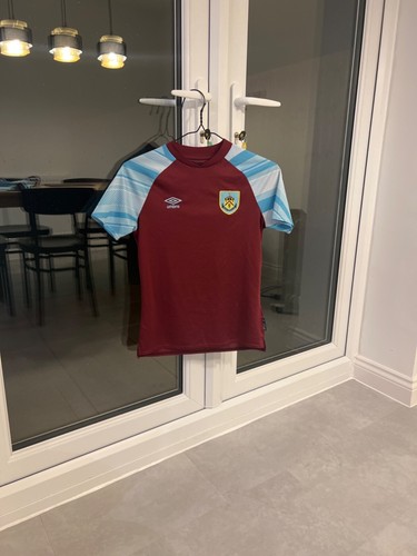 Burnley umbro football shirt - burnley,