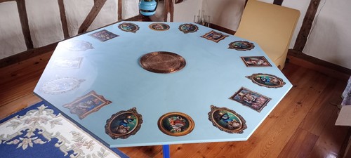 Unusual octagonal seater - octagonal, 8