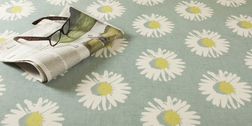 Daisy capri duck - egg, floral
