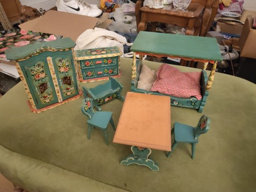 Vintage dora kuhn dolls house - dora,