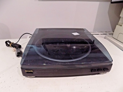 Aiwa e850k stereo turntable - stereo,