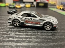 Hot Wheels Snap On Custom R32