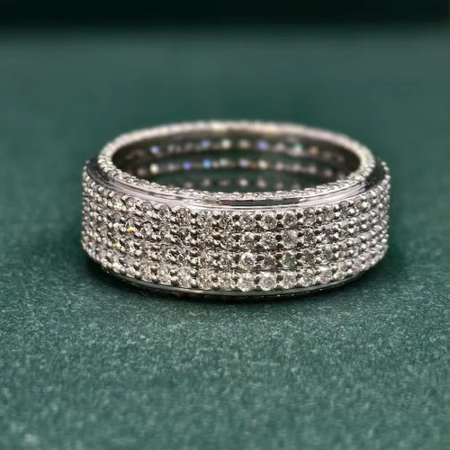 Round natural diamond - ct,