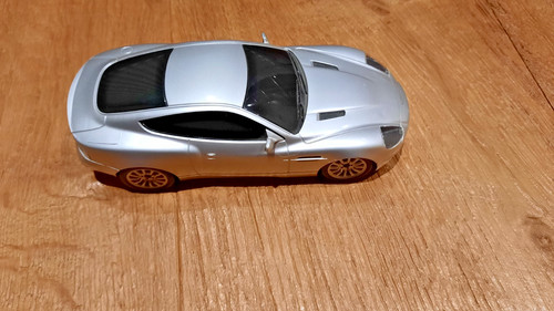 Silver aston martin vanquish - silver,