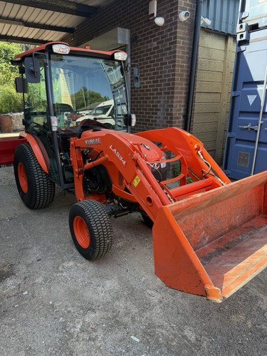 Kubota compact tractor - kubota, road