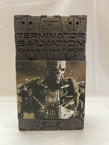 Hot toys terminator salvation - hot,