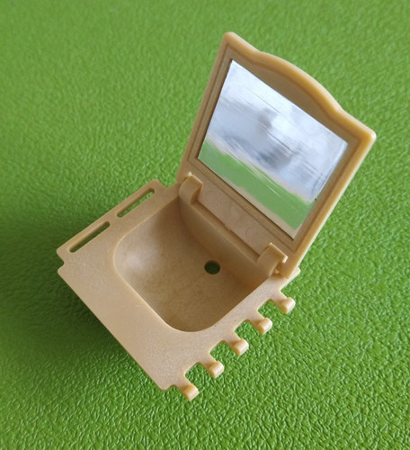 Sylvanian families spares - families,