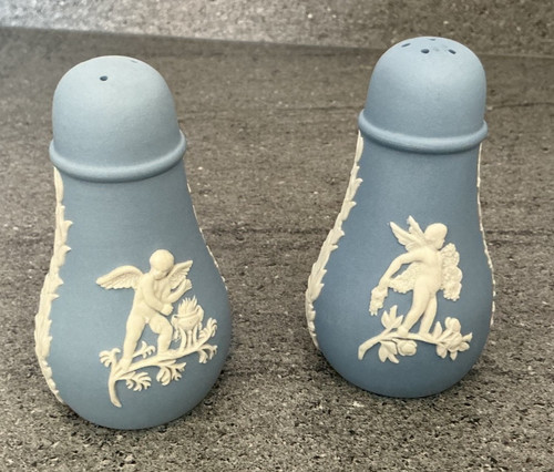 Wedgwood blue jasperware - wedgwood,