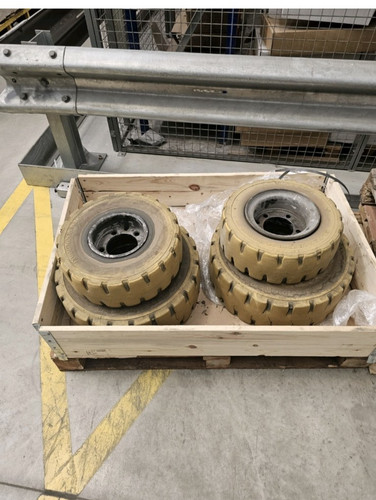 Forklift solid tyres rims - forklift,