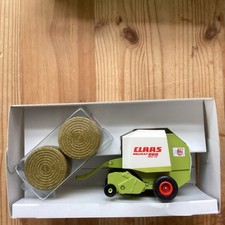 2 Bales + Siku 2268 Claas