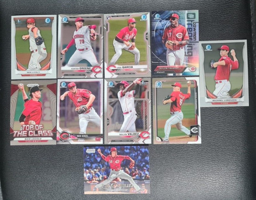 Chrome and refractor baseball - refractor,