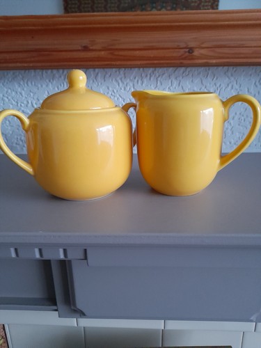Keratable sugar bowl milk - sugar,