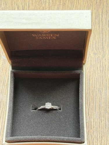 Warren james 9ct white - james,