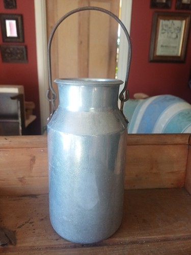 Vintage small aluminium milk - vintage,