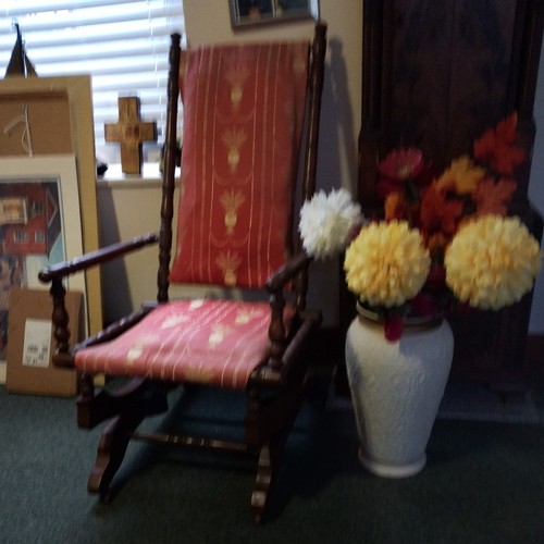 Victorian rocking chair with - rocking,