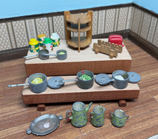 VINTAGE DOLLSHOUSE DOL TOI