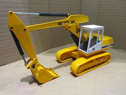 Nzg 286 jcb 820 - jcb,