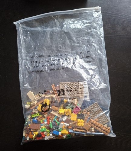 Lego bird house - 3, no