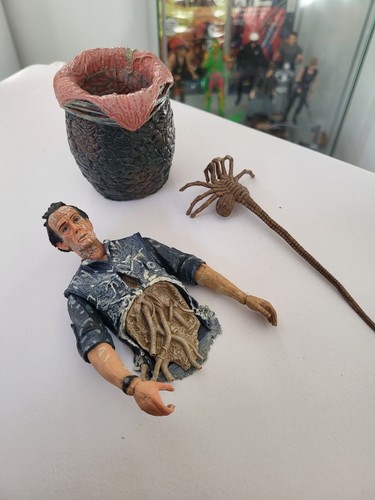Genuine neca aliens bishop - genuine,