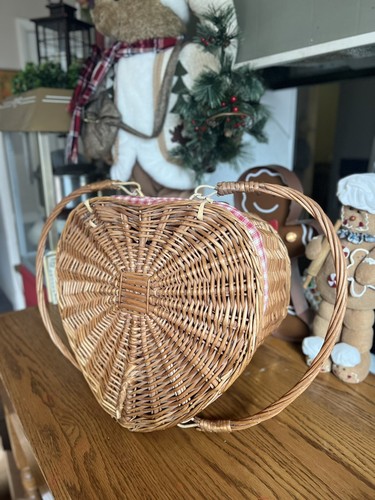 Rare vintage 1972 large heart - vintage,
