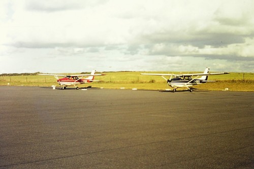 Cessna aircraft vintage - cessna,