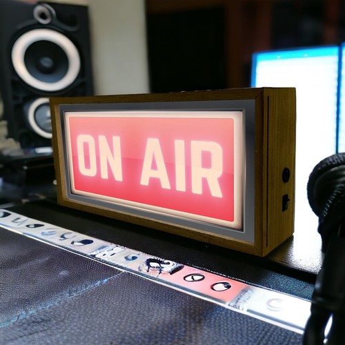 Light box air studio - air,