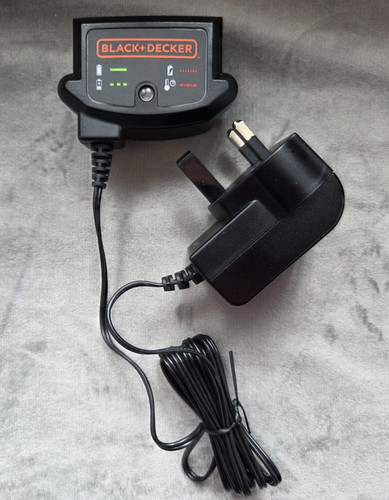 Black decker genuine 18v - black,